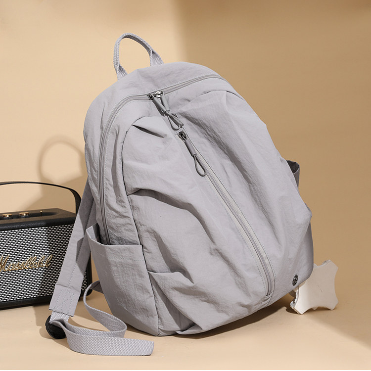 超轻便防水尼龙布双肩包女休闲百搭户外登山旅行大容量旅游背包男,箱包皮具/热销女包/男包,双肩背包,淘宝优惠券,粉丝福利购,淘宝优惠卷