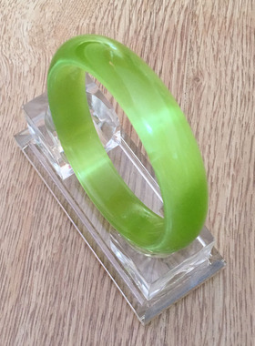 包邮时尚风绿色猫眼石正品手镯