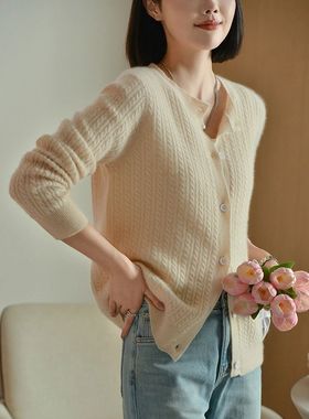 SS604秋季新款时尚显瘦圆领12针麻花100羊毛开衫针织