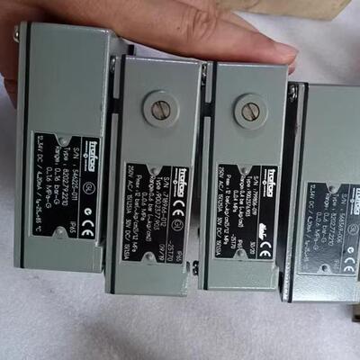 TRAFAG 8202.79.2212 8202.79.2210 8202.77.2212 压力开关