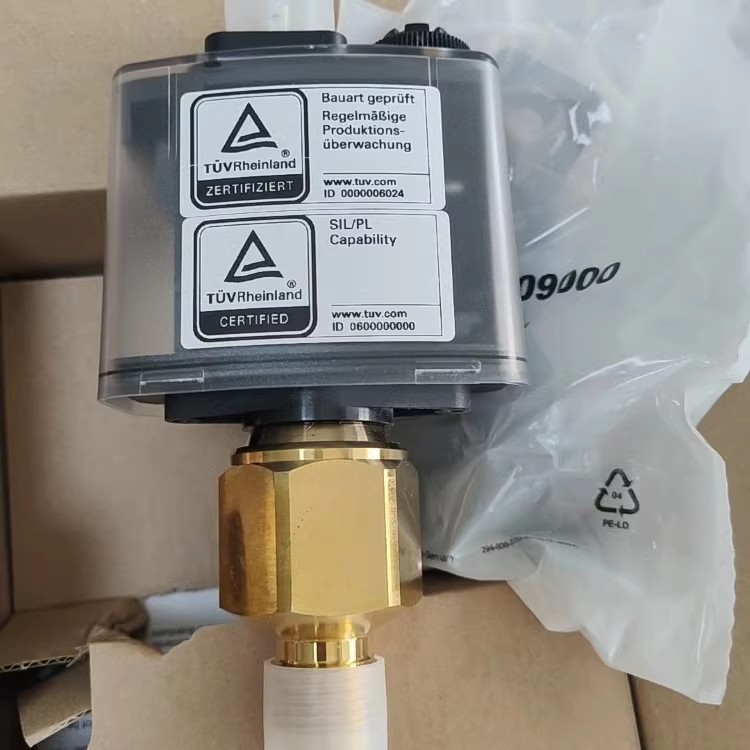 SAUTER 量程压力开关 DSB140F001 534361 0-2.5bar