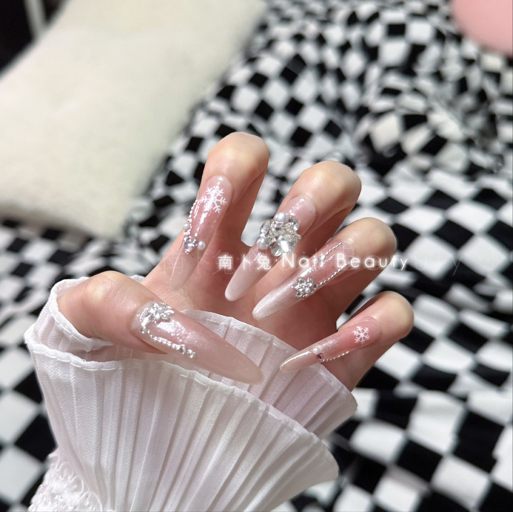 腮红纯手工长细狗尖冰透雪花猫眼气质显白带钻秋冬甲片可拆卸贴片,彩妆/香水/美妆工具,穿戴甲/甲片,淘宝优惠券,粉丝福利购,淘宝优惠卷