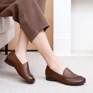 上海登云真皮女鞋圆头低跟妈妈鞋舒适单鞋平底休闲鞋软底中年皮鞋
