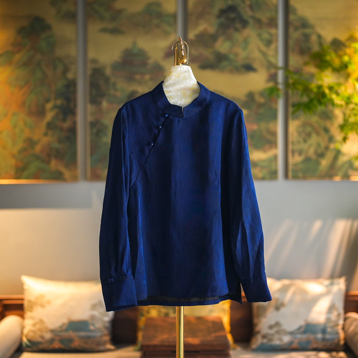 蓝大桑蚕丝2025秋蓝色香云纱上衣