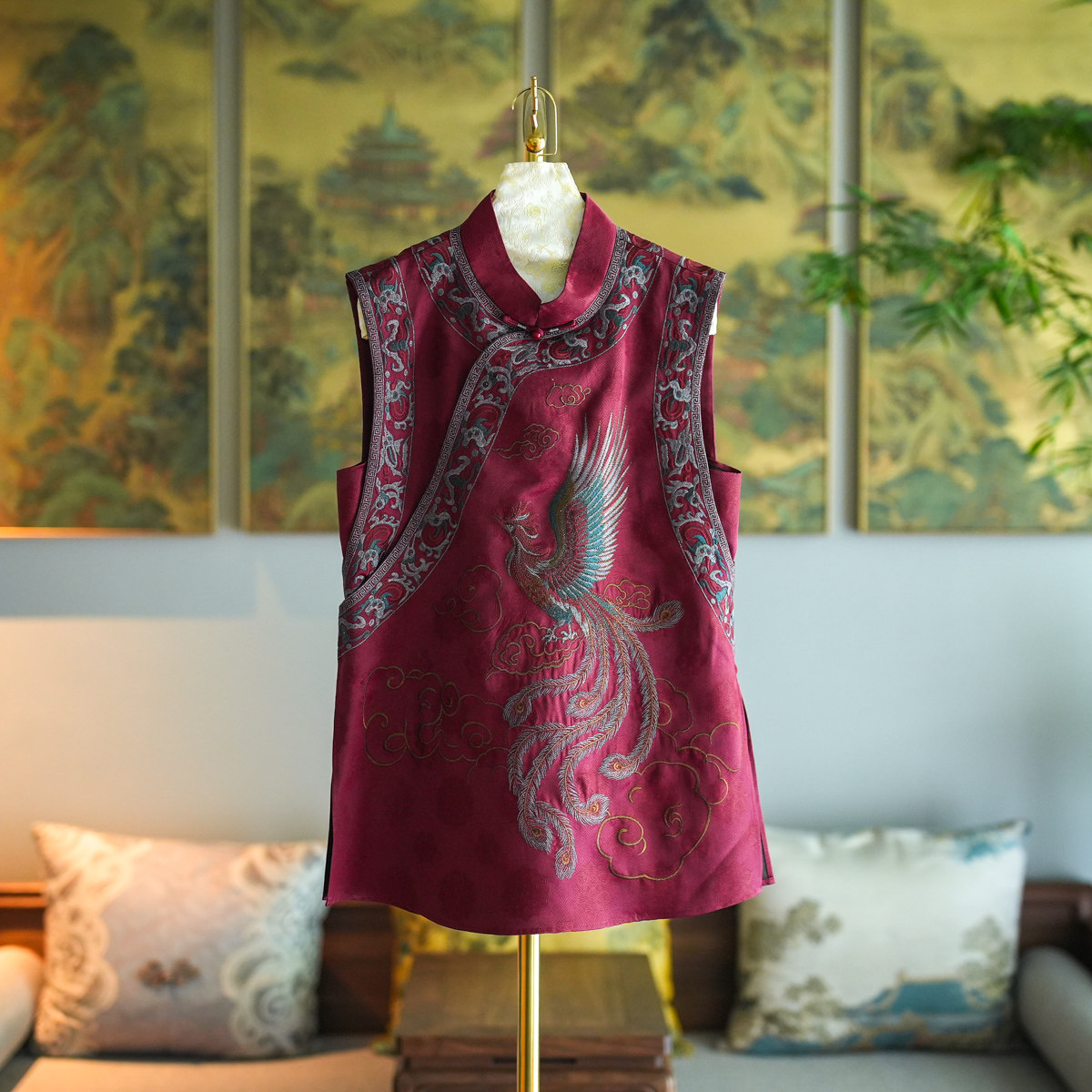 蓝大桑蚕丝2025夏刺绣香云纱上衣