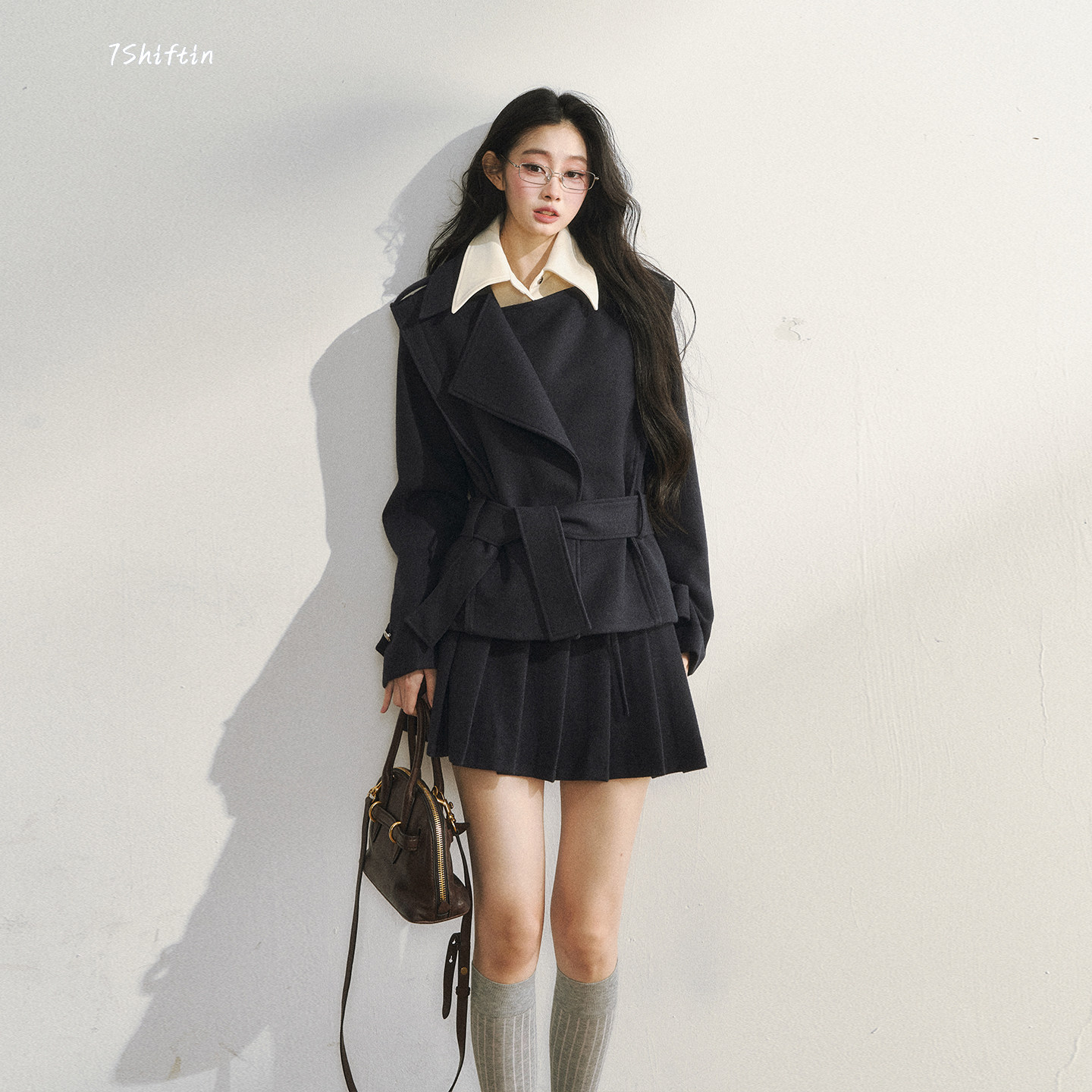 7Shiftin 原创设计学院风穿搭假两件夹棉西装棉服短裙子两件套女