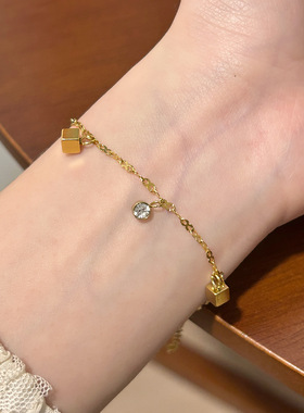 简约小众设计方块手链高级感轻奢