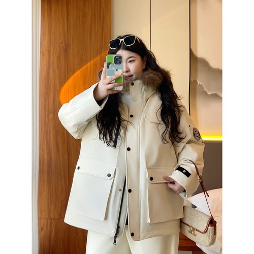 梵朵大码女装15241冬季韩版设计毛领羽绒服宽松工装加厚派克外套