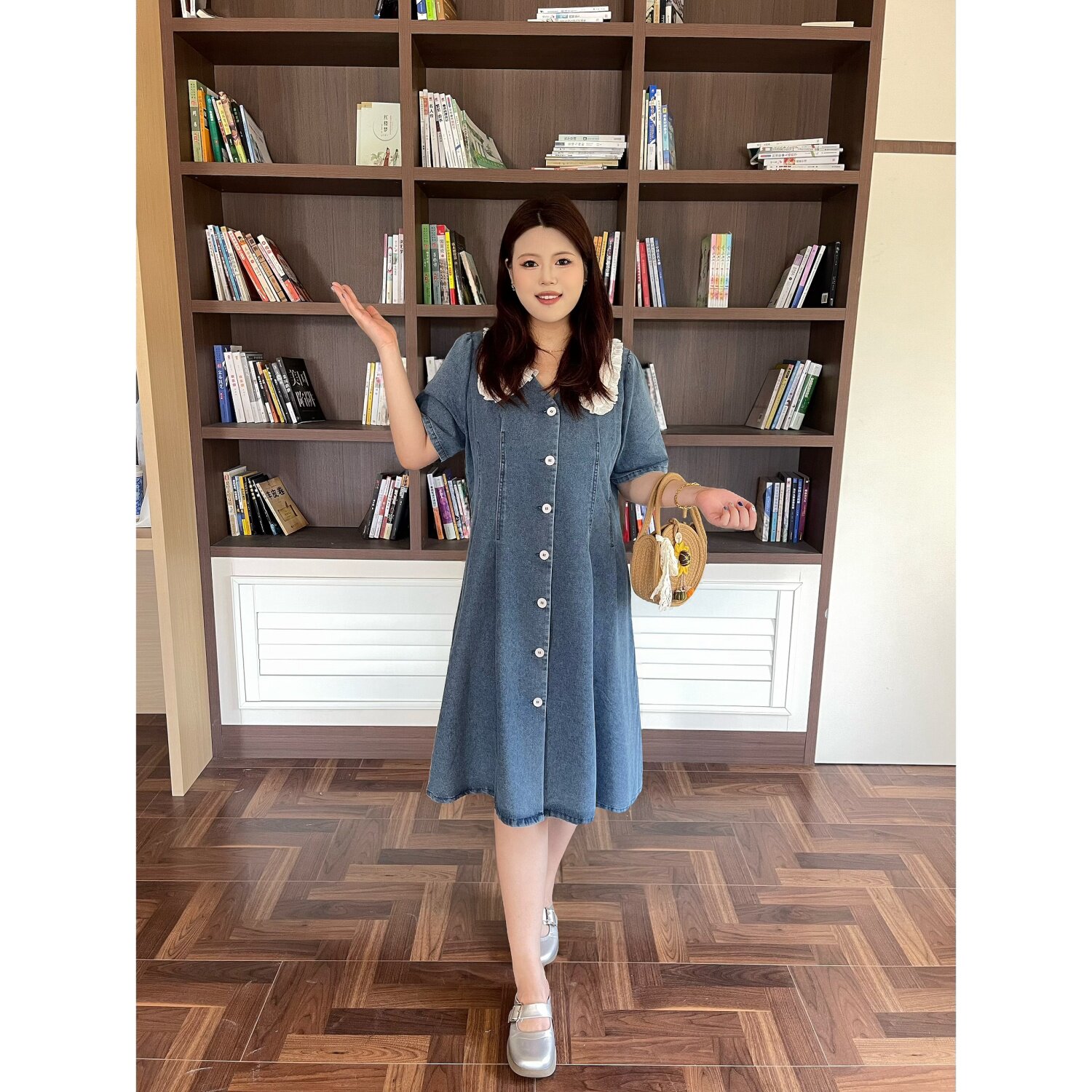 梵朵大码女装夏季胖妹妹温柔设计感连衣裙遮肉那牛仔长裙18753S