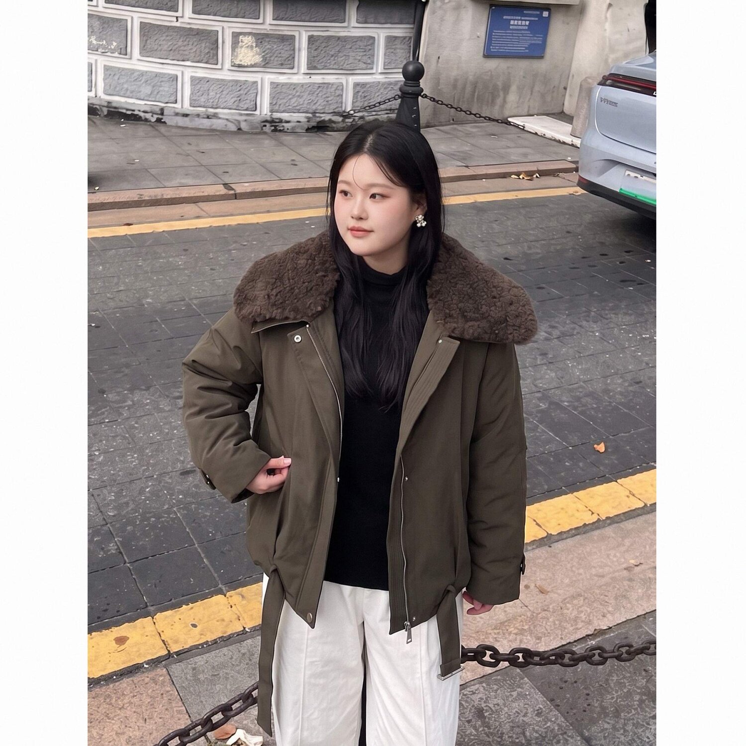 梵朵大码女装冬季时尚新款宽松拆卸毛领棉服减龄洋气外套16737R