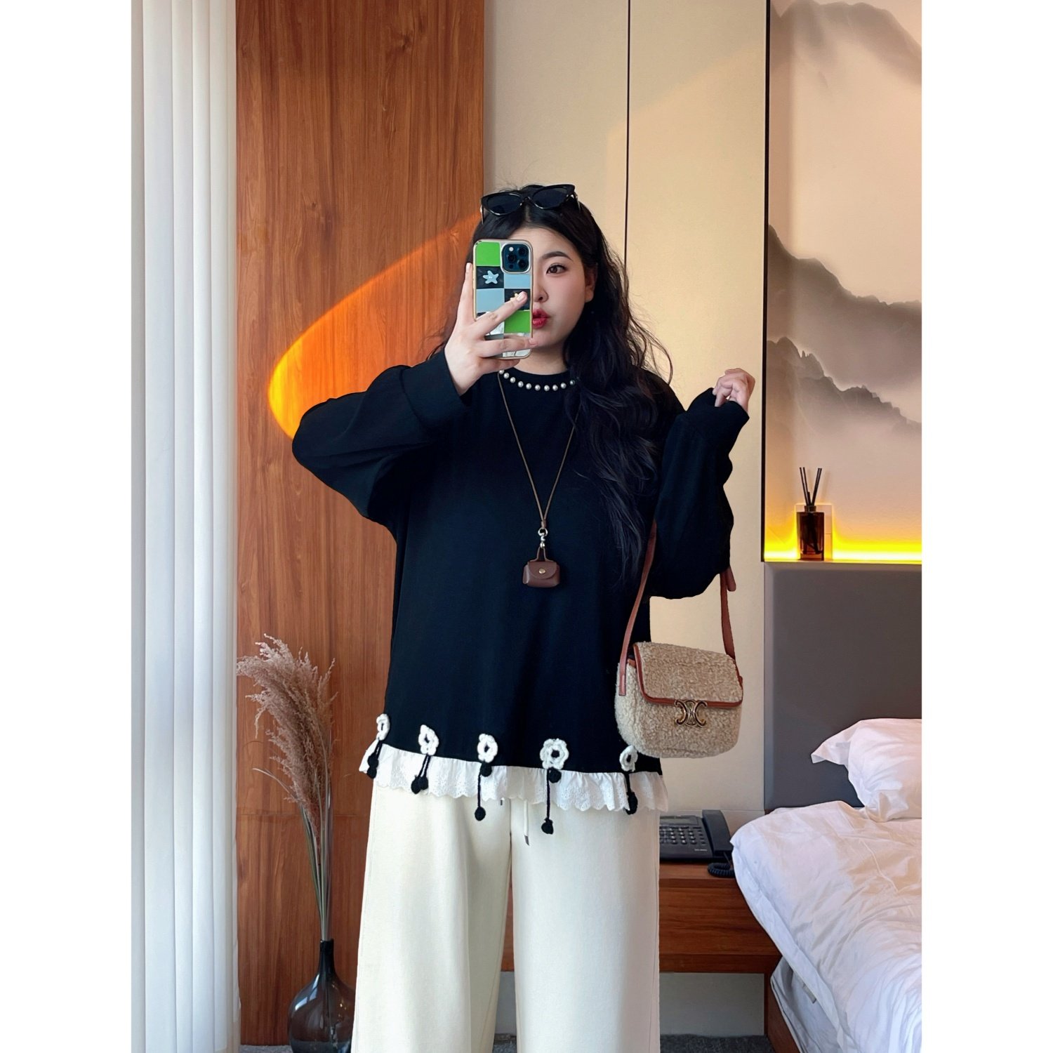 梵朵大码女装30045秋冬新款时尚高级感卫衣钉珠设计宽松休闲上衣,女装/女士精品,大码内搭,淘宝优惠券,粉丝福利购,淘宝优惠卷