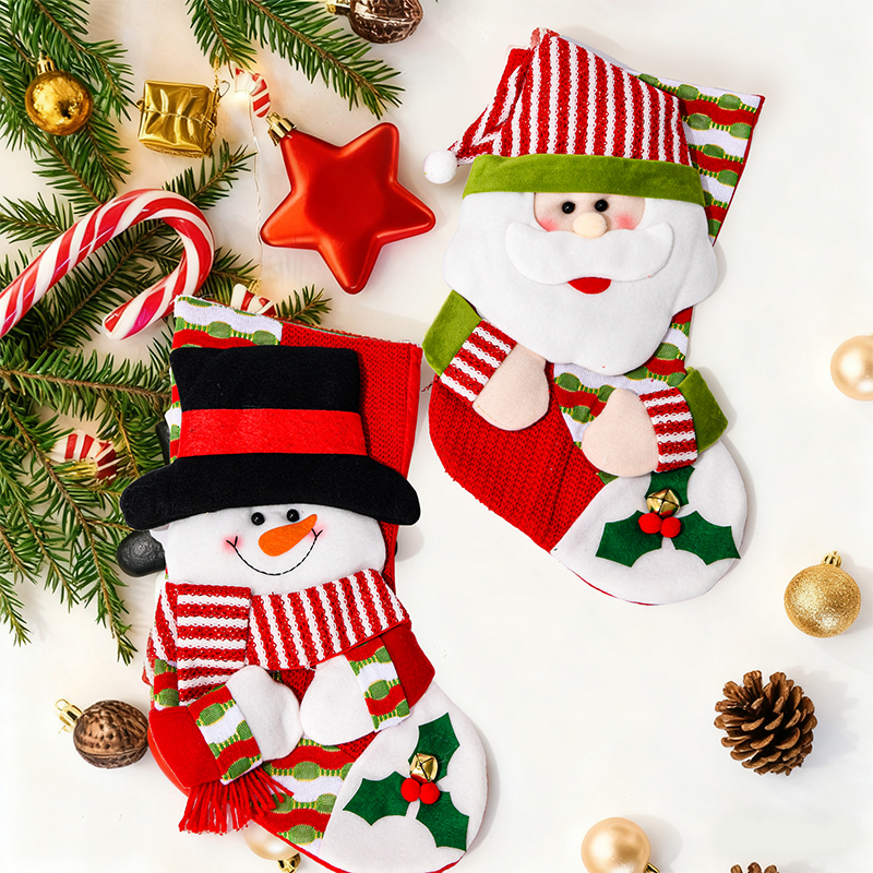 圣诞节装饰品场景圣诞老人圣诞树布置圣诞袜子礼物袋装饰挂件摆件