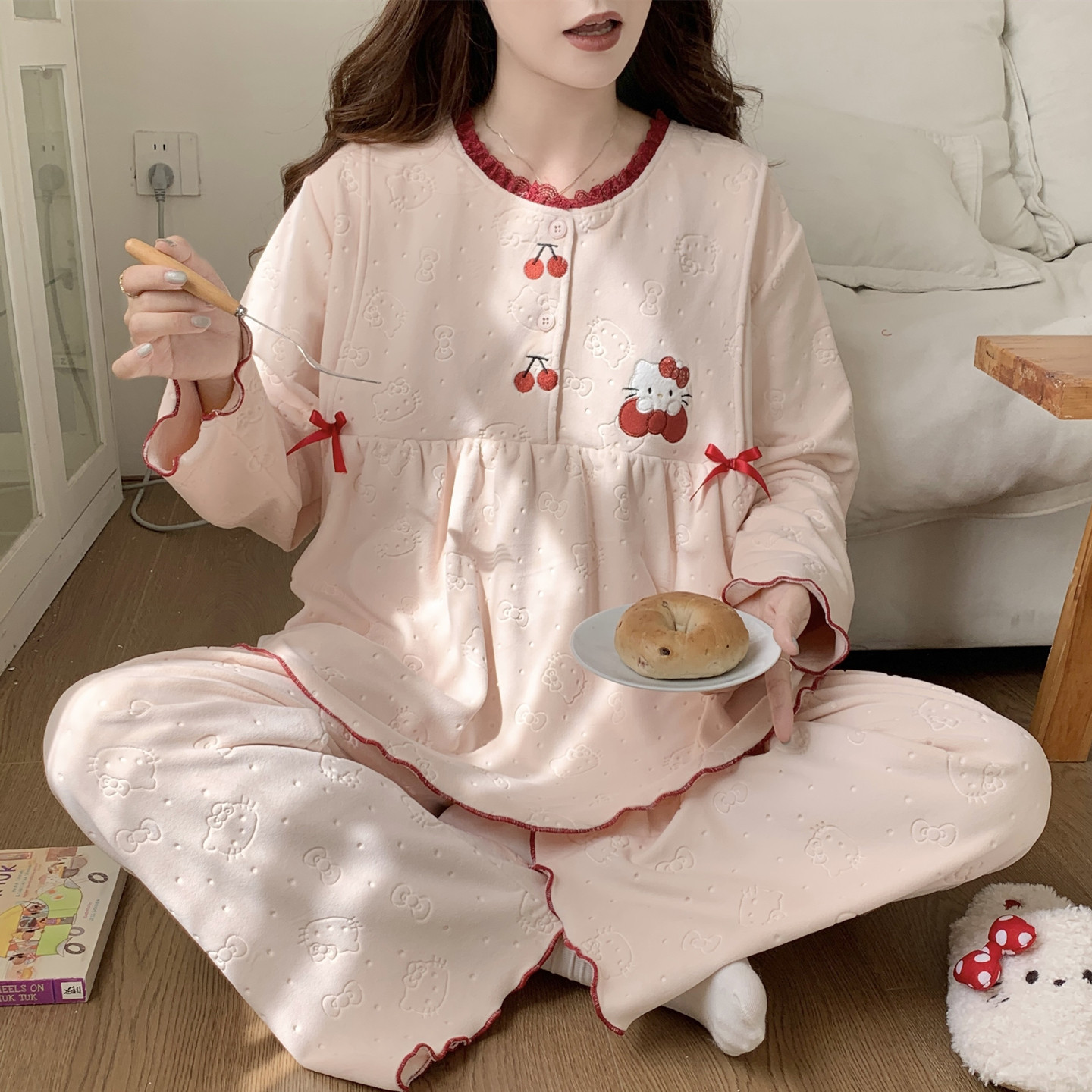 秋冬保暖待产孕妇睡衣圆领住院海岛绒月子服哺乳喂奶套装产后德绒