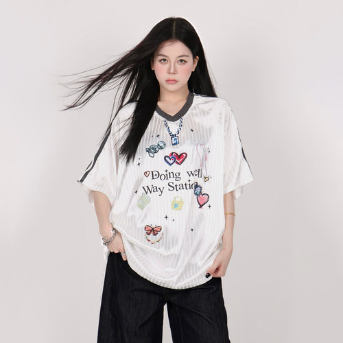 INGA设计感银色涂鸦条纹V领T恤女