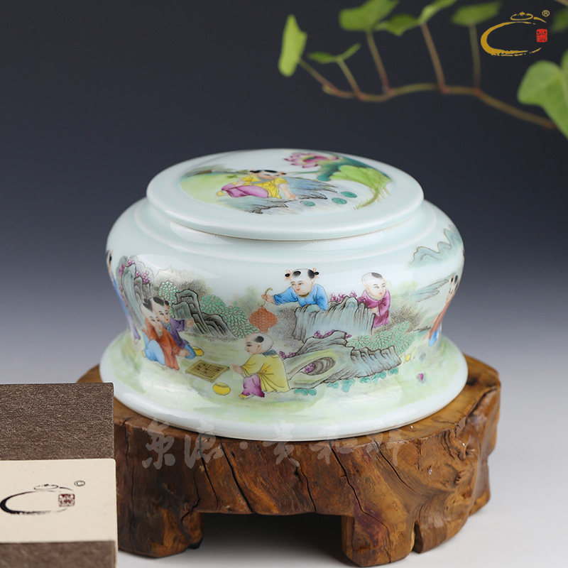 京德贵和祥粉彩庭芳戏婴束腰罐景德镇大师手绘小存茶醒茶收藏罐