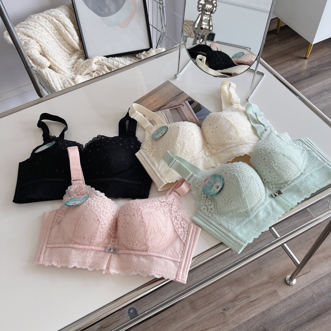 新款养护塑型矫正内衣女中厚杯无钢圈小胸聚拢收副乳性感蕾丝文胸