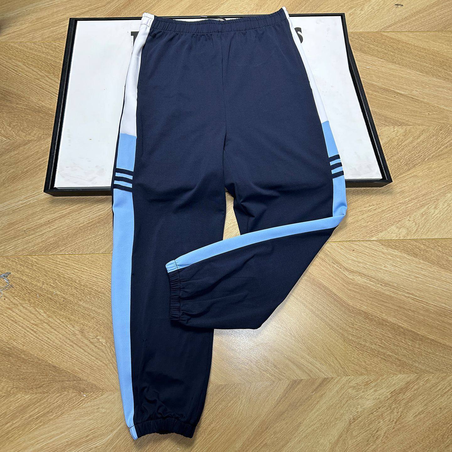 化育中学校服裤子白色两道杠拼接红边男女高初中小学生藏蓝色长裤