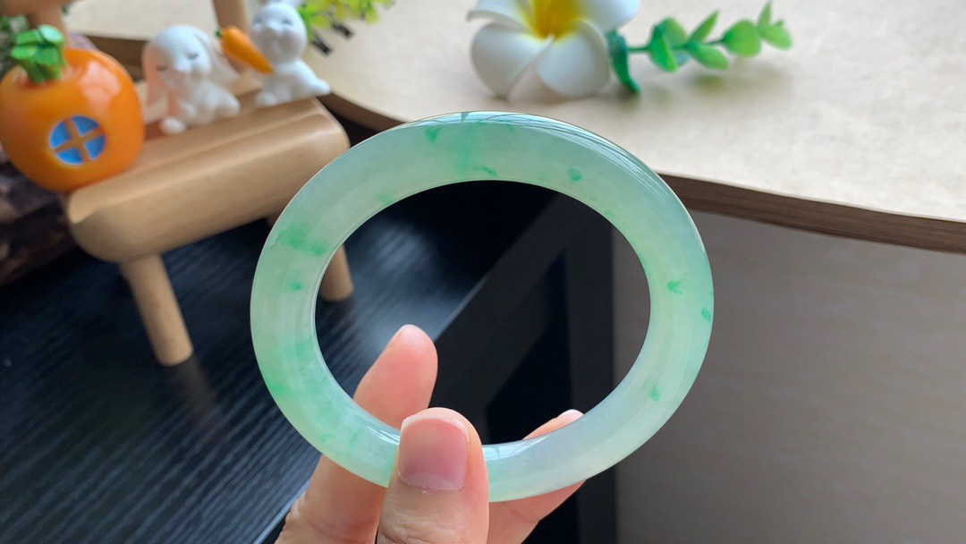 3.8批1600号59.6-10.6-10.7 冰飘阳绿圆条！清新雅致！