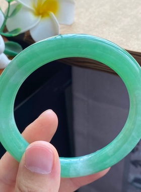 12.15批11842号55.3-9.8-9.5满绿色圆条！清爽的翠绿色！