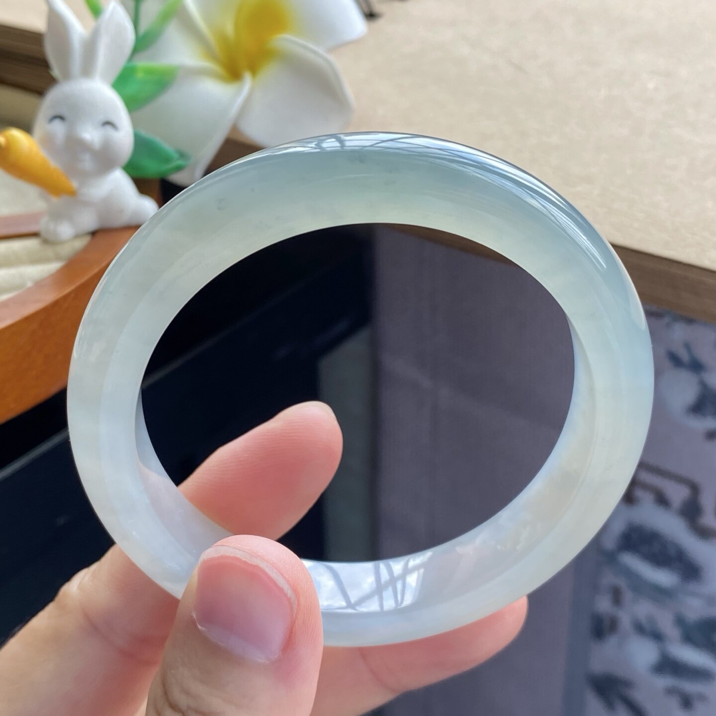6.8批4893号56-12-8.8 冰油青果冻镯!透着复古的韵味!