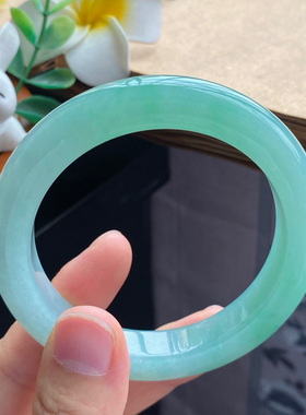 12.23批12167号55.7-11.2-9.5冰甜绿果冻镯！明亮又鲜嫩的色系！