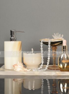 现代轻奢大理石贝壳摆件