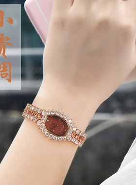 时尚潮流酒桶型奢华风手链水钻表