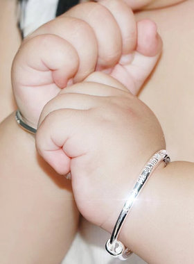 宝宝银手镯999纯银实心婴儿童男孩女长命锁满月周岁礼物镀银镯子