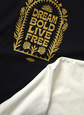 DAKYAM(达人) 2025A/W Bold&Free TEE 无畏之境复古印花短袖TEE恤