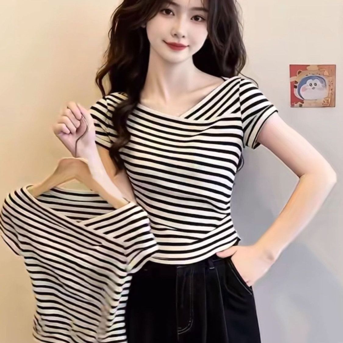 气质洋气夏季新款条纹V领短袖T恤女设计感修身显瘦百搭韩系上衣