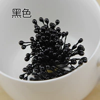 Один черный пронзил около 150 штук