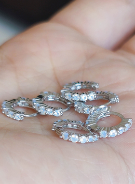 好看的小耳圈纯银耳骨圈气质独特百搭耳骨环高级耳扣边缘耳皮扣