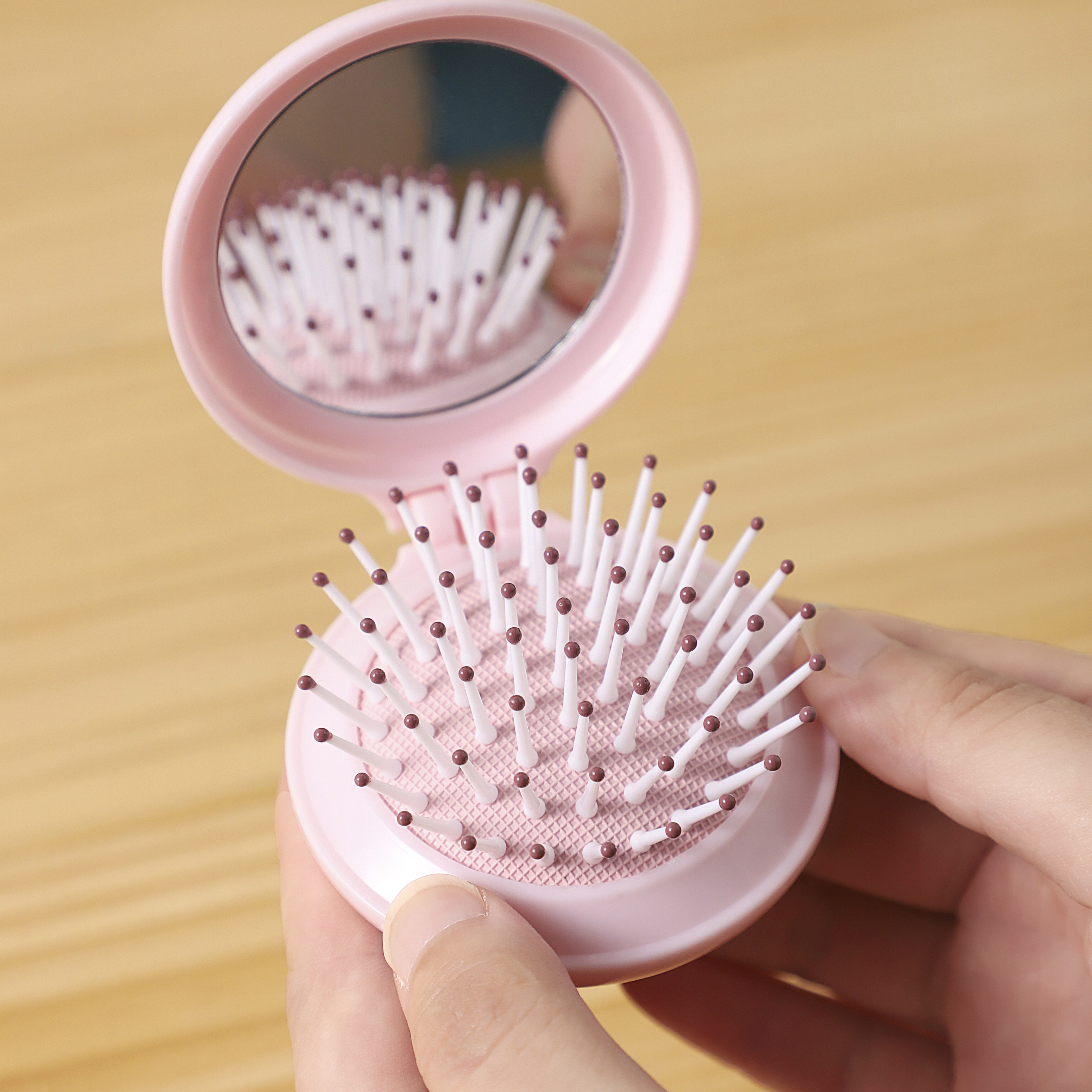 防静电便携式按摩梳子创意卡通气囊梳子带镜子卷发顺发迷你气垫梳