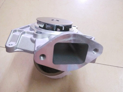 BG323发动机冷却水泵马自达