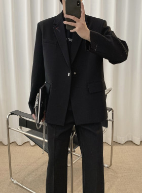 阿茶与阿古黑色简约刺绣休闲西装外套男春秋2025新款宽松韩版西服