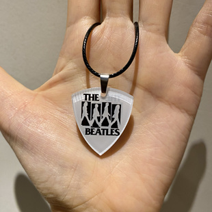 披头士乐队Beatles周边项链吉他拨片配饰胸针徽章专辑唱片摇滚