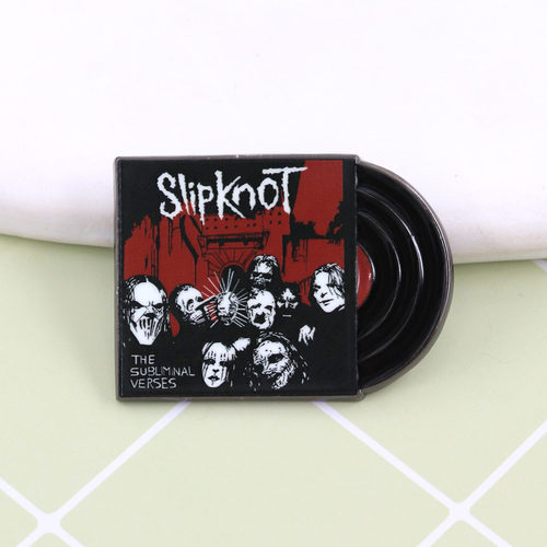 Slipknot 活结乐队海报黑胶唱片造型烤漆金属徽章胸针配饰 Pins