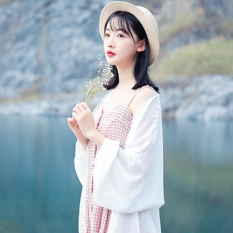 沙滩海边度假中长款防晒衣女仙女超仙外搭雪纺配吊带裙小外套开衫在类目 女装/女士精品, 蕾丝衫/雪纺衫中 - 来自Buy2taobao.com提供专业的淘宝代购服务