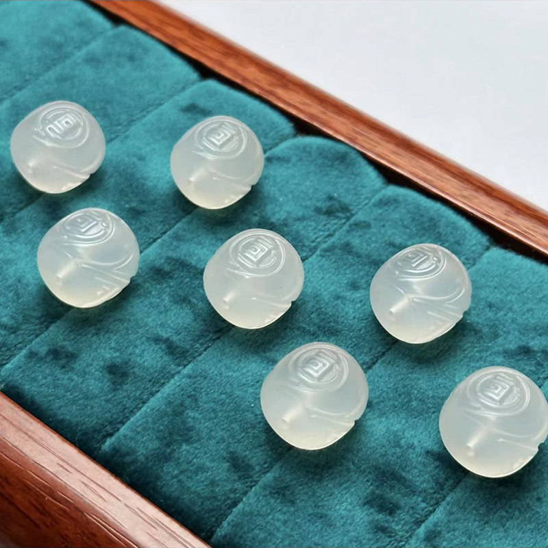芊雅天然荔枝冻南红玛瑙文玩配饰DIY精工博古纹老型高白高透配珠
