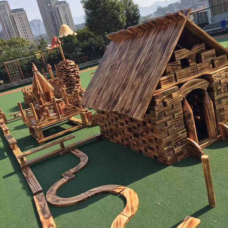 幼儿园户外大型碳化积木室外建构木质积木