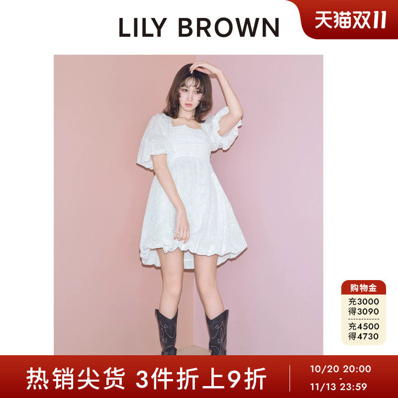 LILY BROWN春夏款甜美纯色方领收腰泡泡袖连衣裙LWFO252056