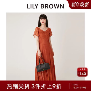 LILY 甜美V领露背蕾丝收腰连衣裙LWFO244062 BROWN秋冬款