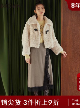 LILY BROWN秋冬款 复古蕾丝拼接高腰开叉半身裙LWFS235115