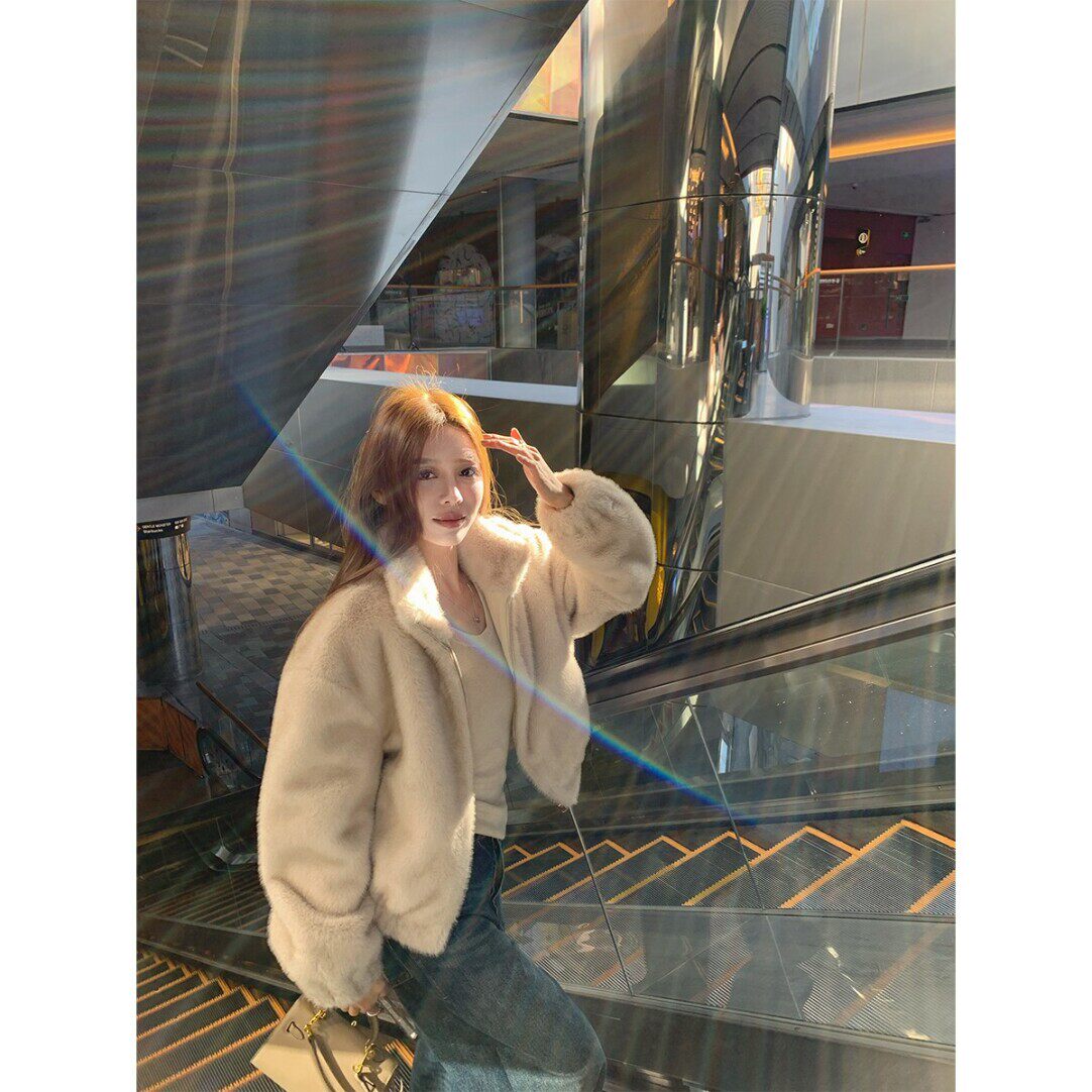 小香风环保毛绒保暖加厚外套