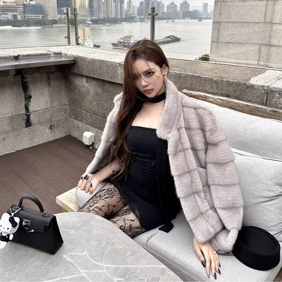 2025冬季仿天鹅绒环保水貂短款上衣皮毛一体帕斯条皮草毛毛外套女