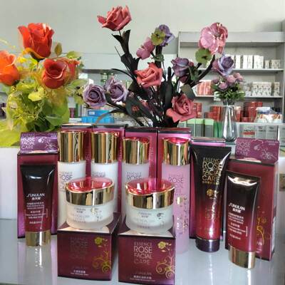 桑芙兰玫瑰精油保湿补水套装水乳霜眼精华洁面膏BB霜女士护肤品