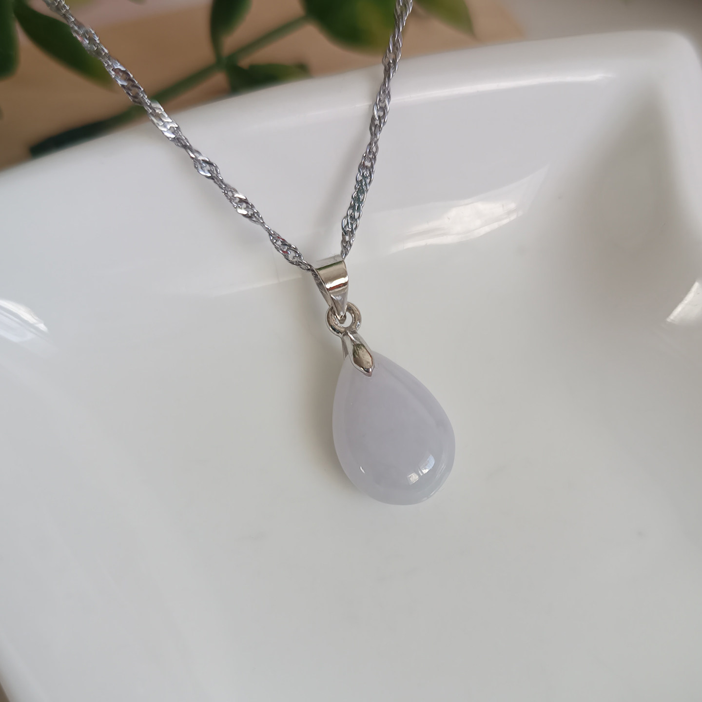 新品天然翡翠紫罗兰水滴玉吊坠项链女简约银链玉坠全新项坠百搭