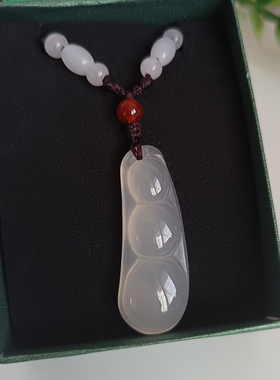天然冰种玉髓福豆吊坠