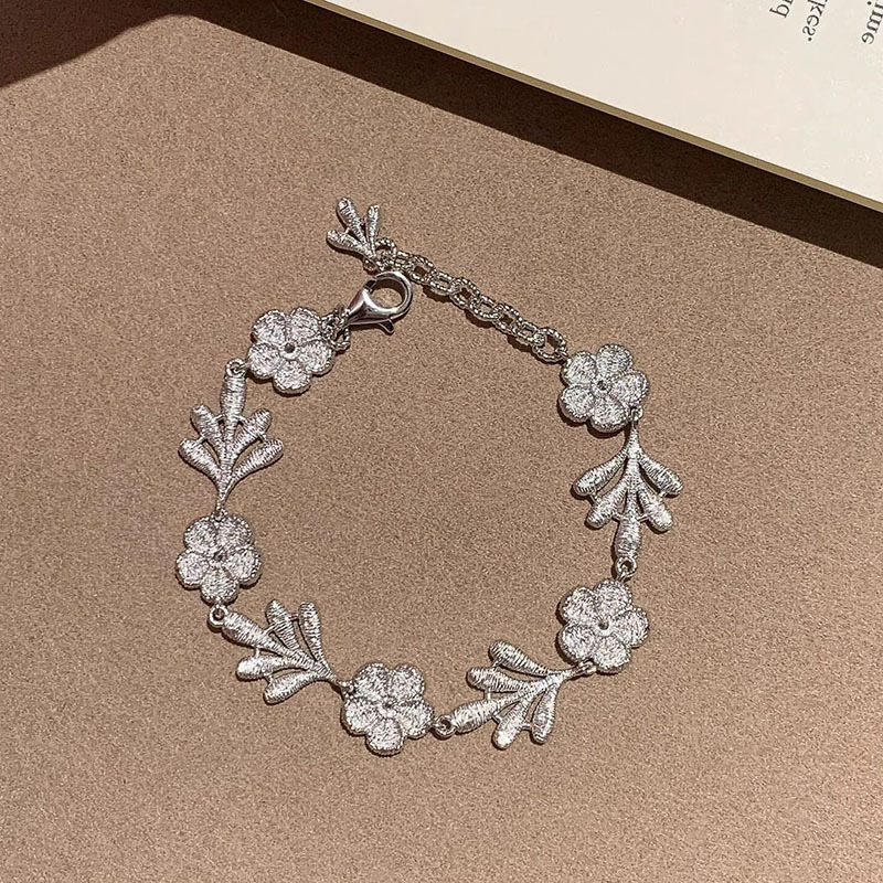 小红书爆款缎带布艺质感纹理拉丝花朵树叶手环高级感手链一件代发