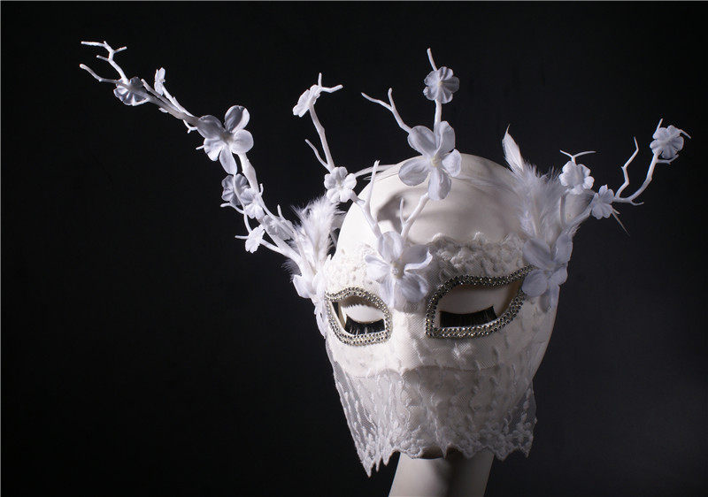 歌手白色面纱舞台表演面具蒙面歌王唱将夸张唱歌派对酒吧夜店假面